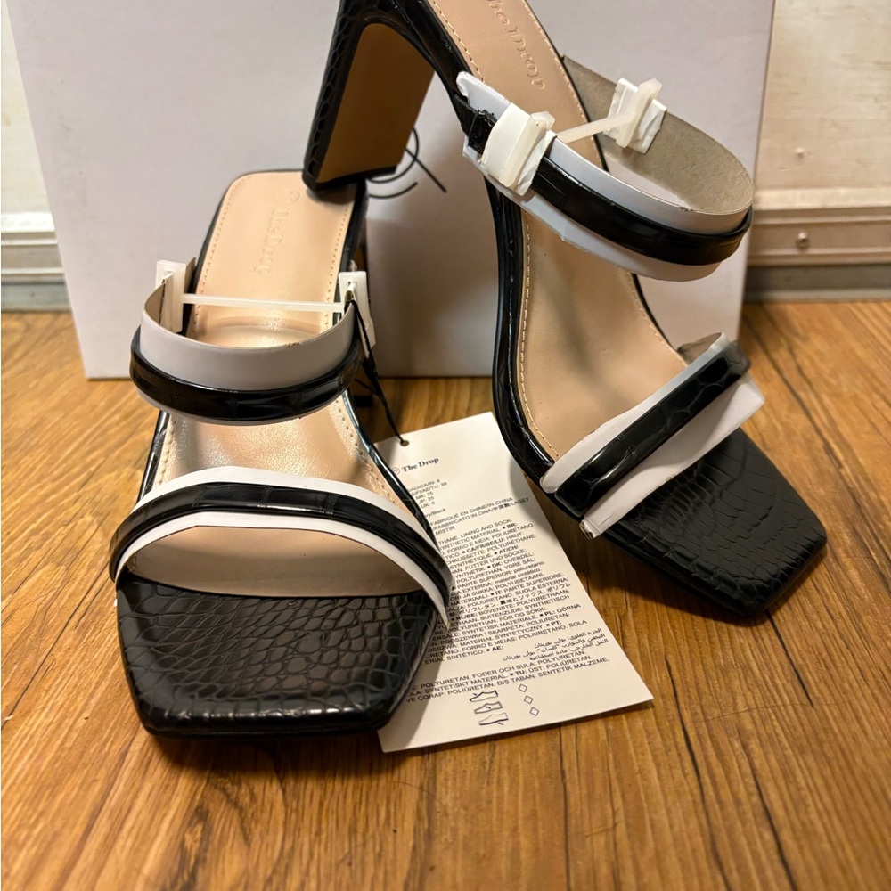 Stylish Black Faux Leather Heels